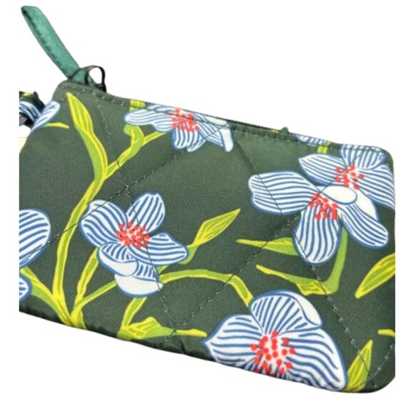 New Vera Bradley Zip ID Case in Ultralight Green Blue E19 - Picture 4 of 6